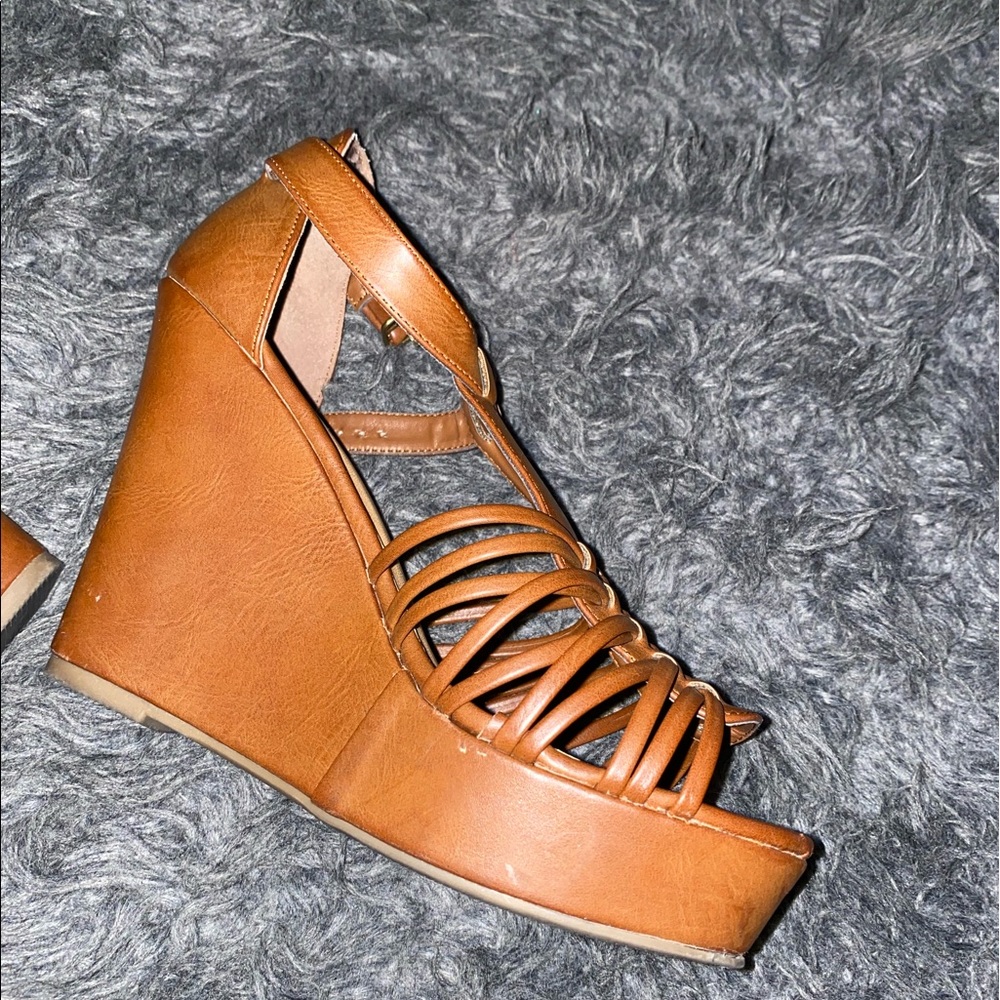 Wedges - Picture 5 of 5